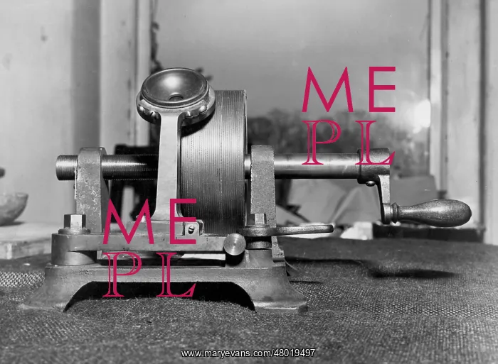 : Apparatus for recording and reproducing the voice, 1937 : Apparatus for recording and reproducing the voice, 1937