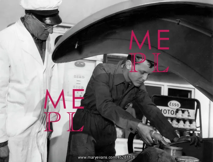 : Apprenticeship as petrol pump attendant 1953 : Apprenticeship as petrol pump attendant 1953
