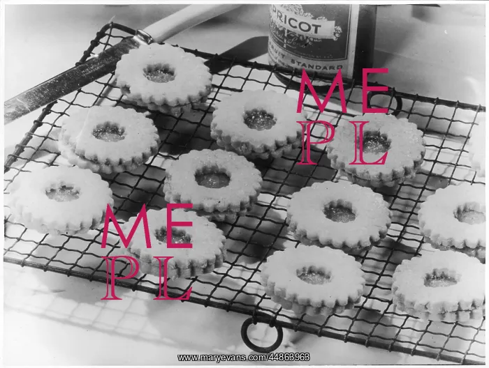 : APRICOT JAM BISCUITS : APRICOT JAM BISCUITS