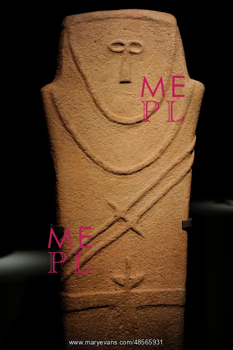 : Arabic peninsula. Anthropomorphe Stele. IV millennum BC. Al- : Arabic peninsula. Anthropomorphe Stele. IV millennum BC. Al-
