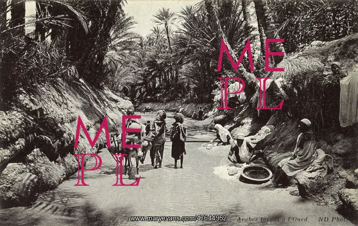 : Arabs washing clothes, Nefta, Tunisia, North Africa : Arabs washing clothes, Nefta, Tunisia, North Africa