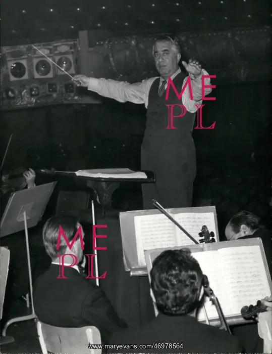 : Aram Khachaturian, Soviet composer, conducting in Paris : Aram Khachaturian, Soviet composer, conducting in Paris