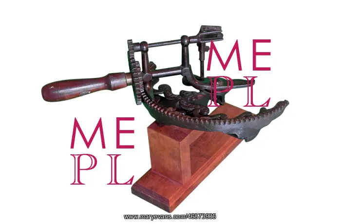 : Arc apple peeler with a wooden base : Arc apple peeler with a wooden base