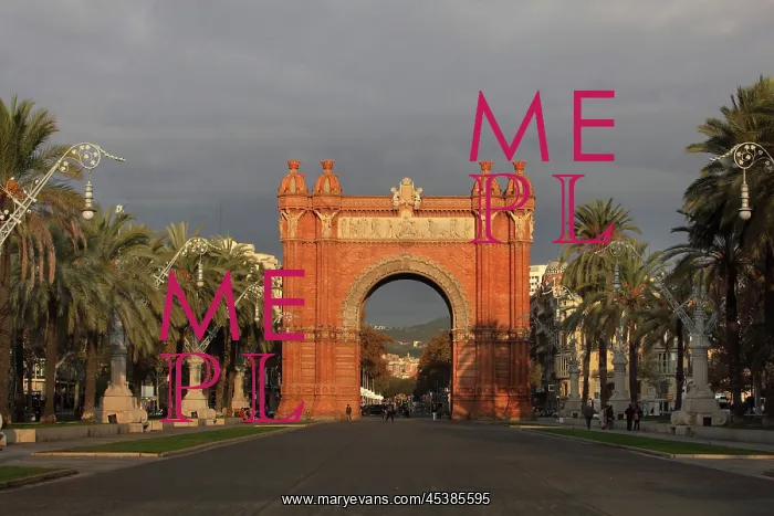 : Arc de Triomf (Triumphal Arch), Barcelona, Spain : Arc de Triomf (Triumphal Arch), Barcelona, Spain