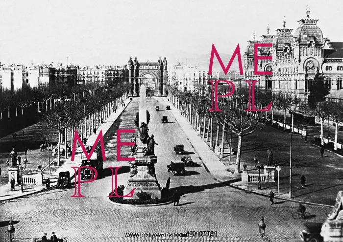 : Arc de Triomphe in Barcelona, 1929 : Arc de Triomphe in Barcelona, 1929