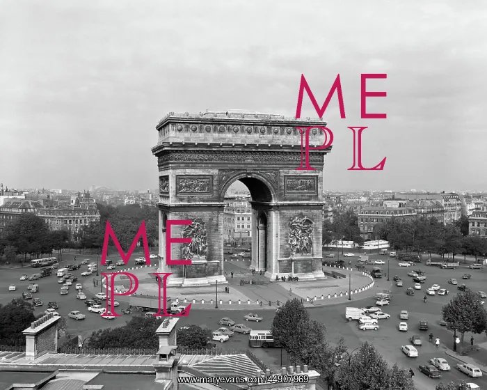 : Arc De Triomphe in Center of Place De L'Etoile Champs E : Arc De Triomphe in Center of Place De L'Etoile Champs E