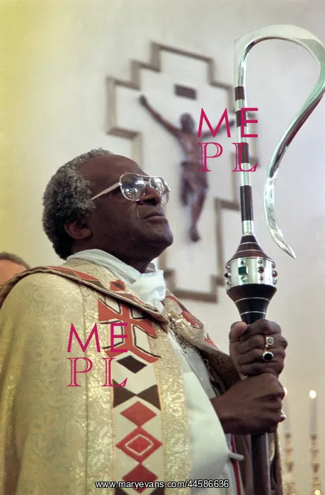 : Archbishop Desmond Tutu at an Easter Service in : Archbishop Desmond Tutu at an Easter Service in