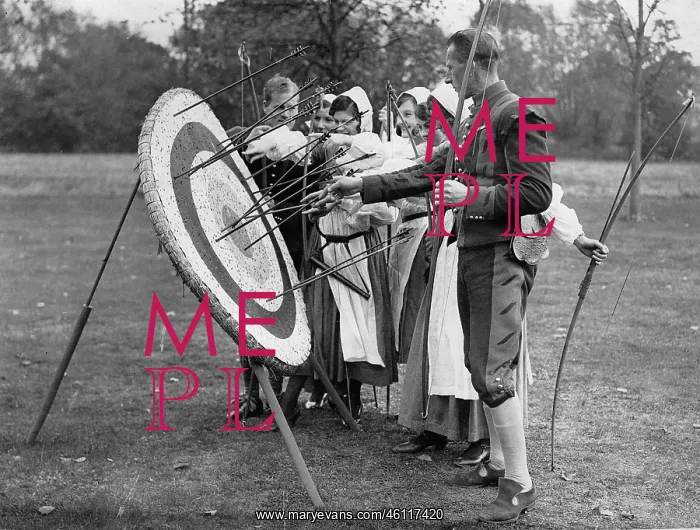 : Archery Competition in old English : Archery Competition in old English