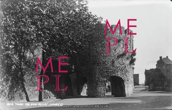 : The Five Arches, Tenby : The Five Arches, Tenby