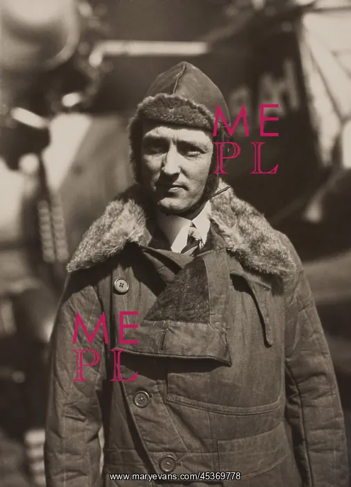 : Arctic aviator Richard Byrd in fur lines leather : Arctic aviator Richard Byrd in fur lines leather