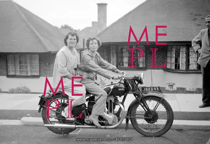 : Ariel 1938 NG 350cc motorcycle : Ariel 1938 NG 350cc motorcycle