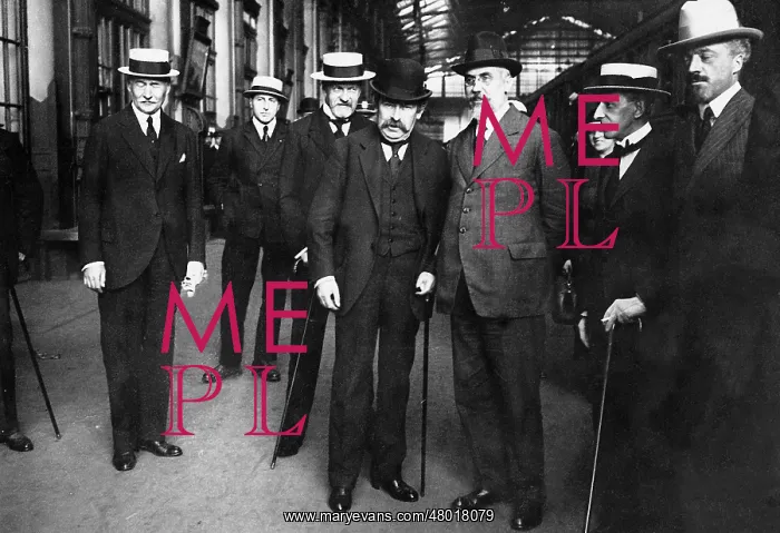 : Aristide Briand with Ivanoe Bonomi, 1921 : Aristide Briand with Ivanoe Bonomi, 1921