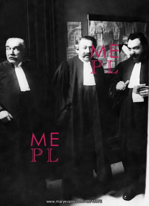: Aristide Briand as a lawyer with colleagues : Aristide Briand as a lawyer with colleagues