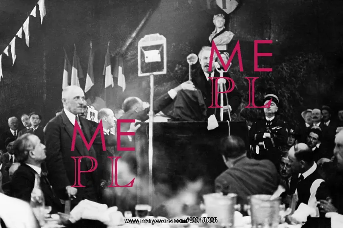 : Aristide Briand at a speech, 1931 : Aristide Briand at a speech, 1931