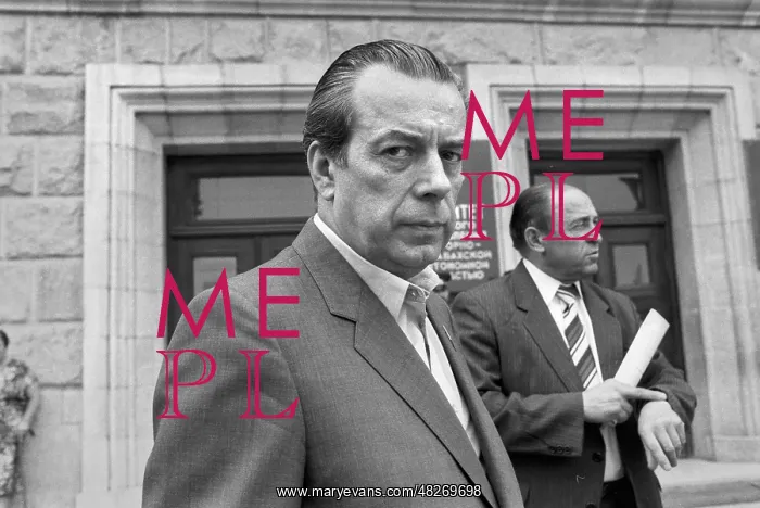 : Arkady Volsky, 1989 : Arkady Volsky, 1989