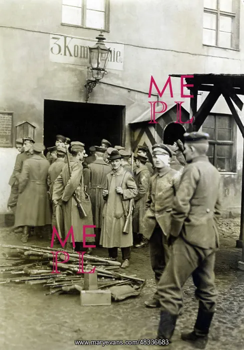 : Armament of revolutionary troops in Berlin, 1919 : Armament of revolutionary troops in Berlin, 1919