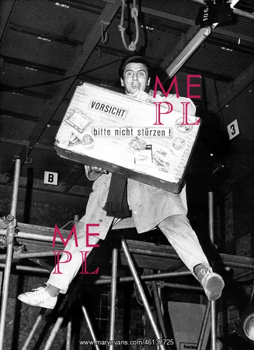 : Armin Dahl : Armin Dahl
