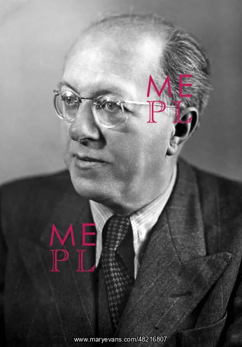  : Armin Knab