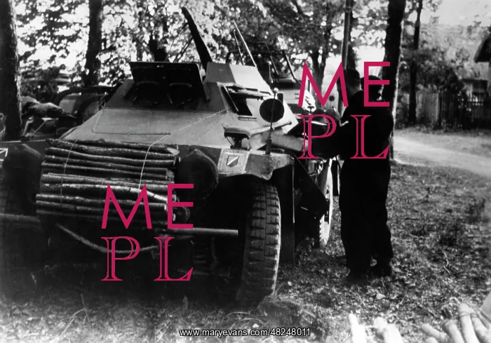 : Armored reconnaissance car at the beginning of the Russian : Armored reconnaissance car at the beginning of the Russian