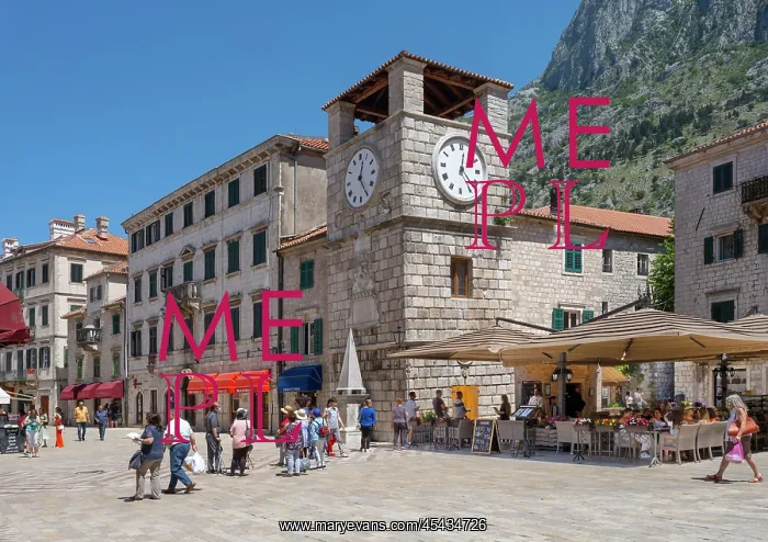 : Arms Square, Kotor, Montenegro : Arms Square, Kotor, Montenegro