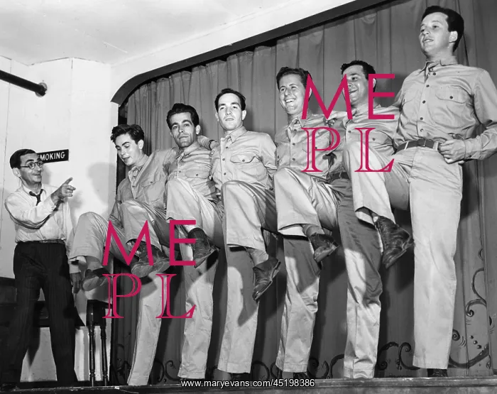 : THIS IS THE ARMY, Irving Berlin directs ? : THIS IS THE ARMY, Irving Berlin directs ?