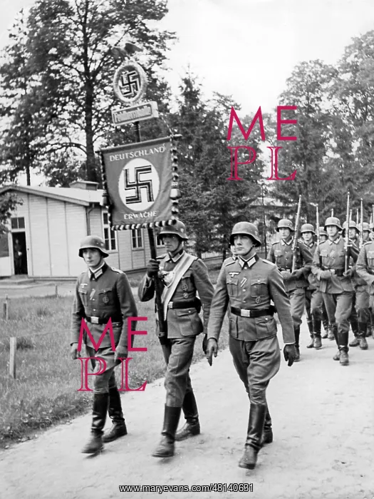 : Army in the Nazi state : Army in the Nazi state