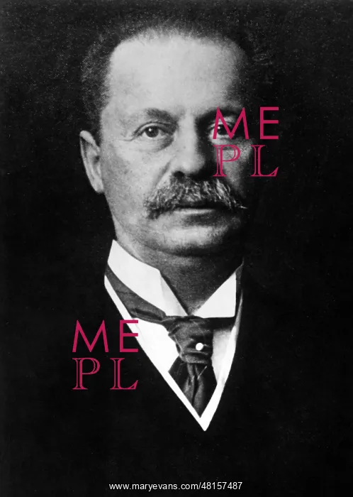 : Arnhold, secret councilor of commerce : Arnhold, secret councilor of commerce