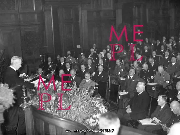 : Arnold Toynbee : Arnold Toynbee