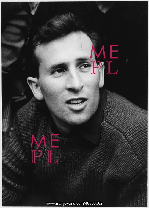: ARNOLD WESKER, English playwright : ARNOLD WESKER, English playwright
