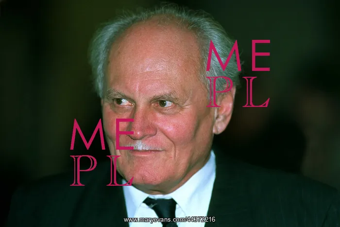  : Arpad Goncz