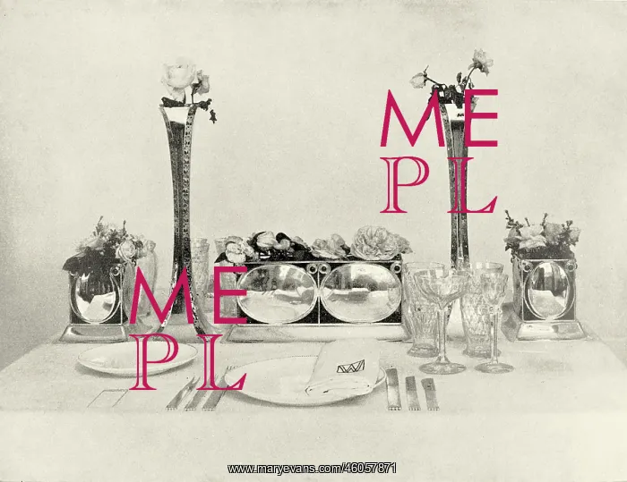 : Arrangement for an elegant table : Arrangement for an elegant table