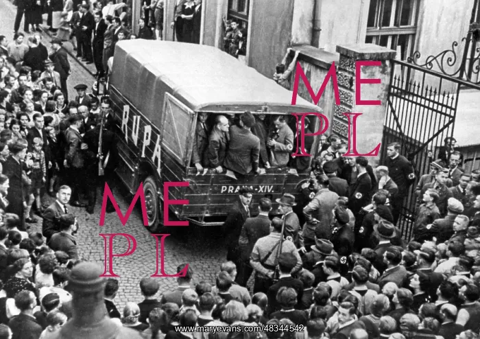 : Arrests in As - town in the Czech Republic, 1938 : Arrests in As - town in the Czech Republic, 1938