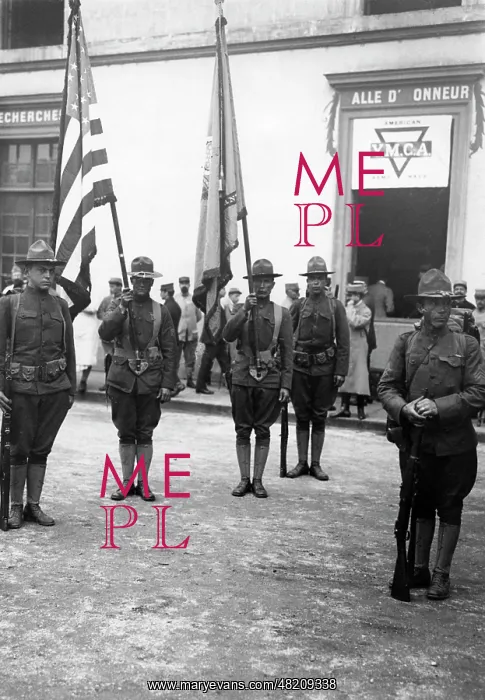 : Arrival of American troops at Paris, 1917 : Arrival of American troops at Paris, 1917
