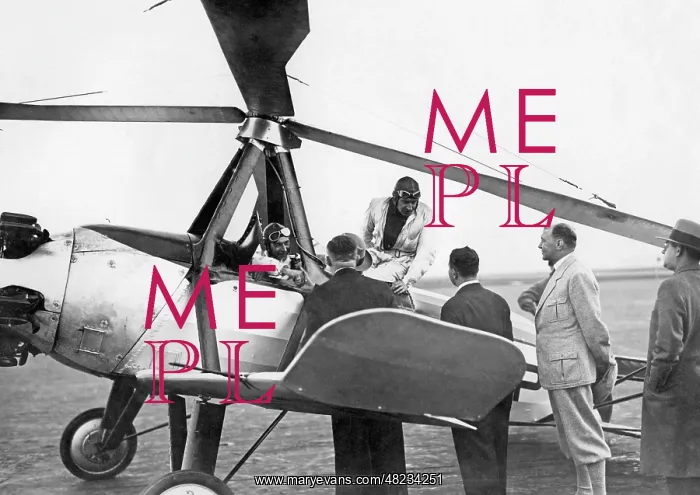 : Arrival of an autogyro in Berlin, 1937 : Arrival of an autogyro in Berlin, 1937