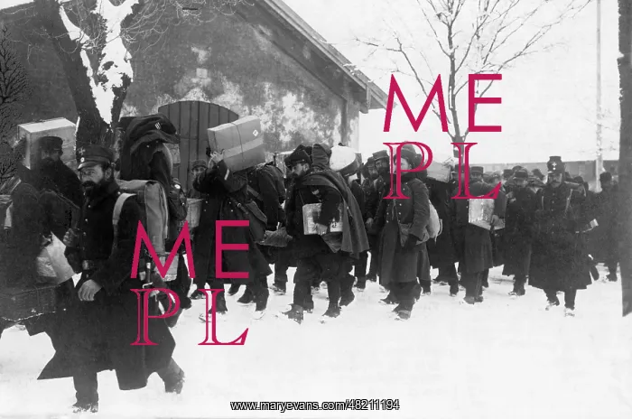 : Arrival of captured Frenchmen, 1915 : Arrival of captured Frenchmen, 1915