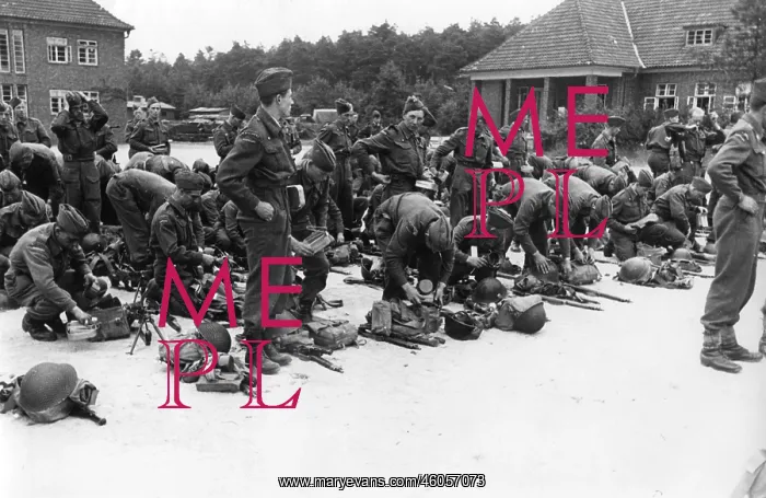 : Arrival of Danish soldiers at Jever baracks : Arrival of Danish soldiers at Jever baracks