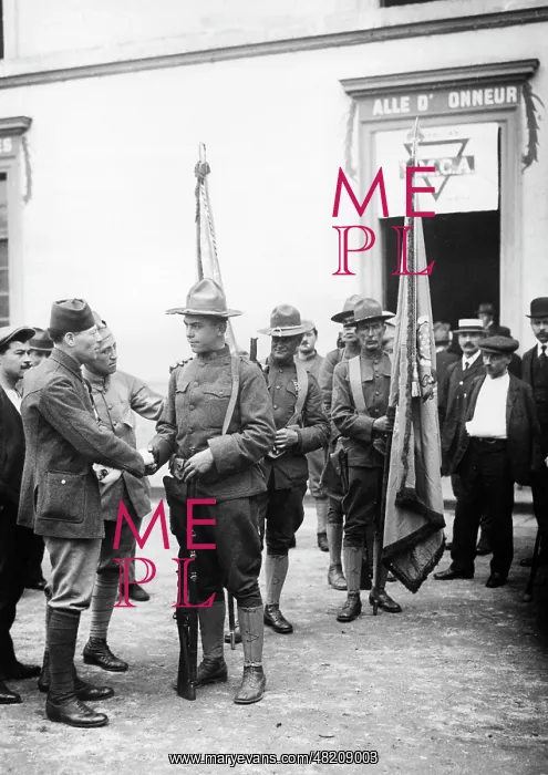 : Arrival of the first American troops in Paris, 1917 : Arrival of the first American troops in Paris, 1917