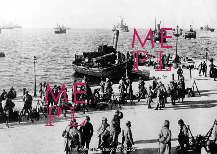 : Arrival of French troops in Corfu : Arrival of French troops in Corfu
