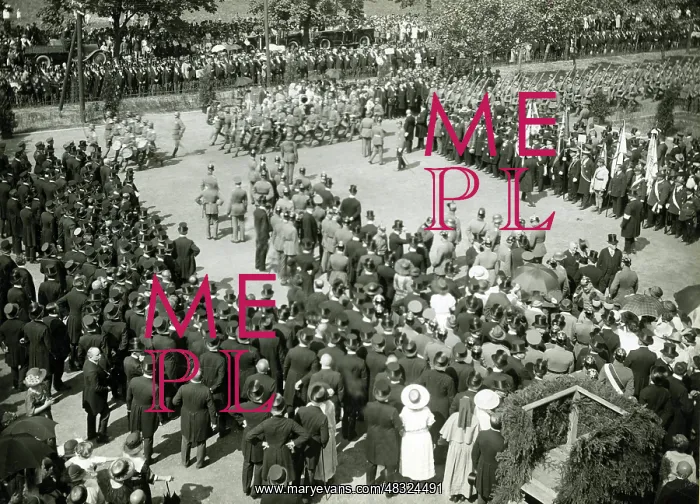 : The arrival of a German garrison in Gliwice, 1922 : The arrival of a German garrison in Gliwice, 1922