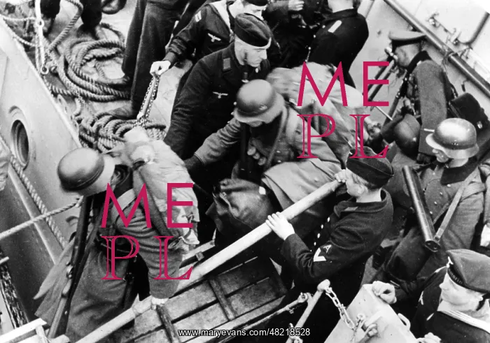 : Arrival of German troops in Norway, 1940 : Arrival of German troops in Norway, 1940