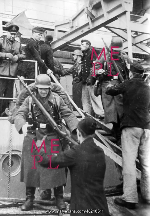: Arrival of German troops in Trondheim in 1940 : Arrival of German troops in Trondheim in 1940