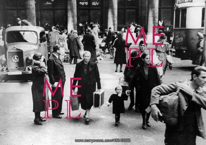 : Arrival of the Iran-Germans in Vienna, 1941 : Arrival of the Iran-Germans in Vienna, 1941