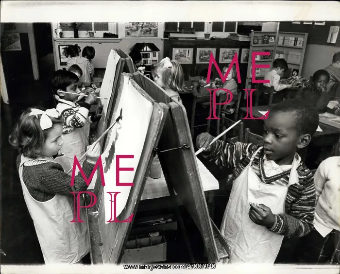  : Art class at a primary school in Southall, Middlesex
