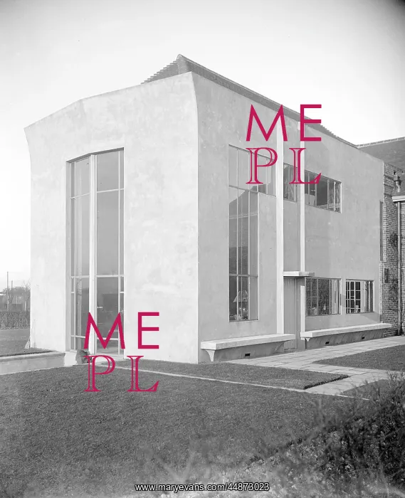  : ART DECO HOUSE