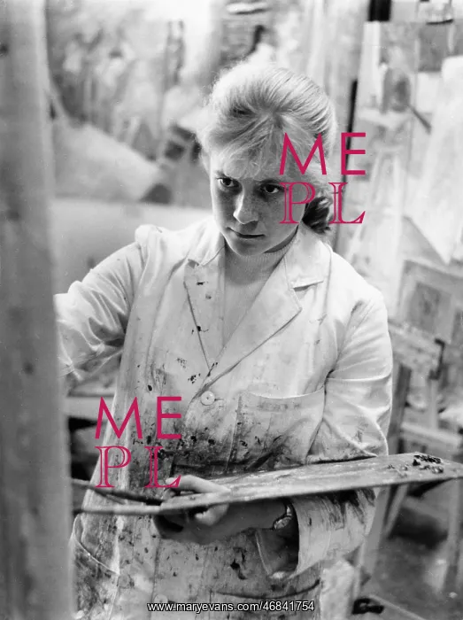 : Art student at her easel, Corsham Art School : Art student at her easel, Corsham Art School