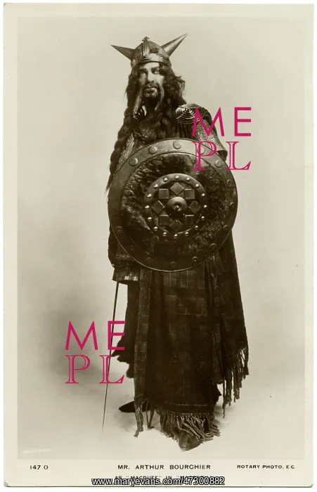 : Arthur Bourchier in role of Macduff : Arthur Bourchier in role of Macduff