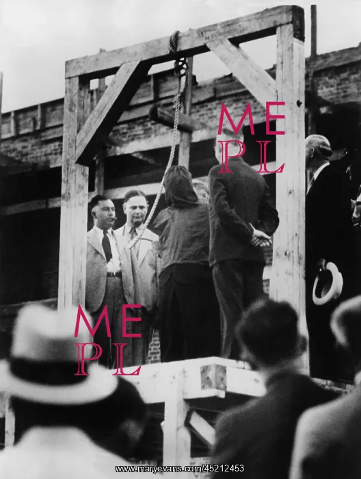 : Arthur Gooch, a minute before he was hung ? : Arthur Gooch, a minute before he was hung ?