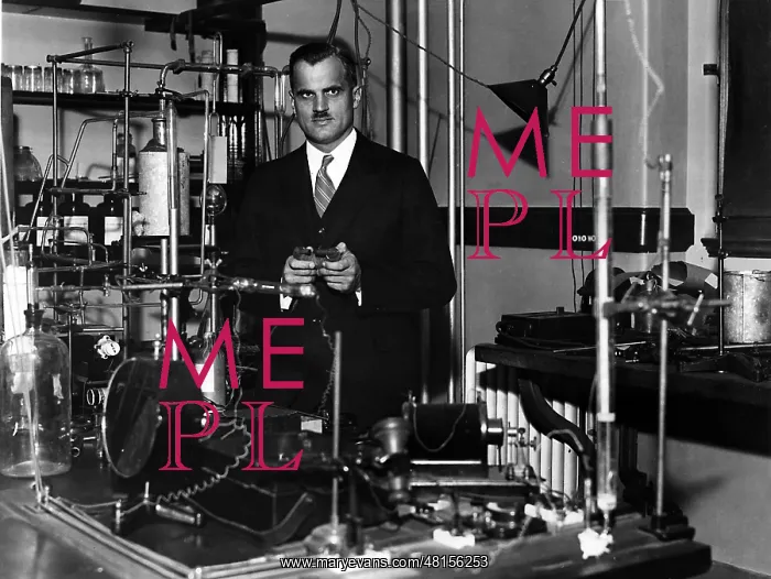 : Arthur-Holly Compton : Arthur-Holly Compton