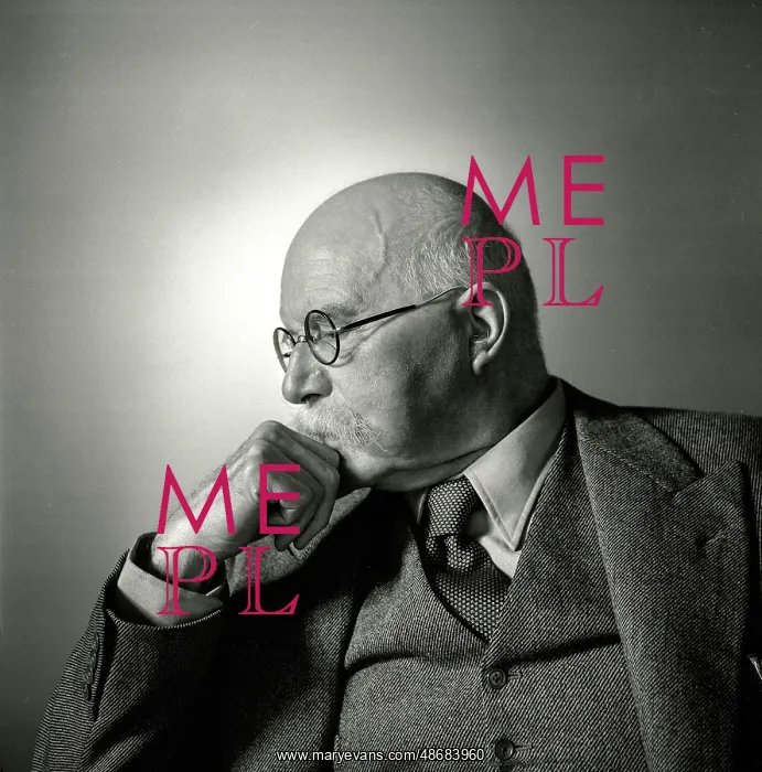 : Arthur Ransome - English author and journalist : Arthur Ransome - English author and journalist