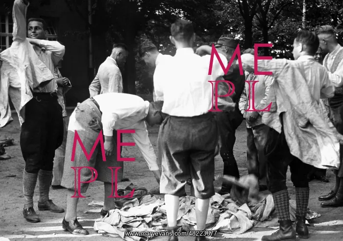 : Articled clerks in the camp, 1933 : Articled clerks in the camp, 1933